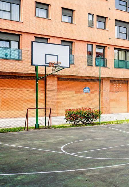 Pista de baloncesto residencia universitaria en Burgos
