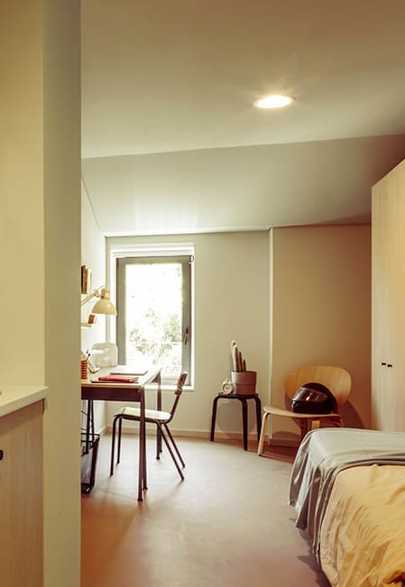 Imagem quarto individual extra com casa de banho e cozinha privada